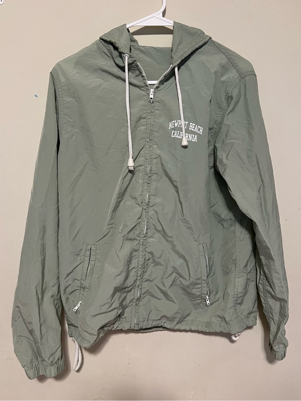 Brandy Melville Newport Beach California Hooded Windbreaker Jacket - Sage Green